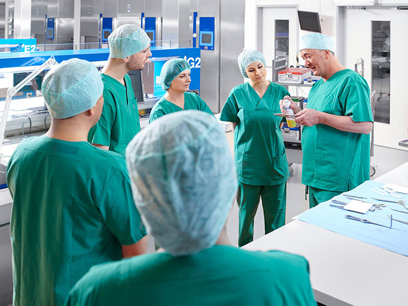 Formazione del personale nella centrale di sterilizzazione